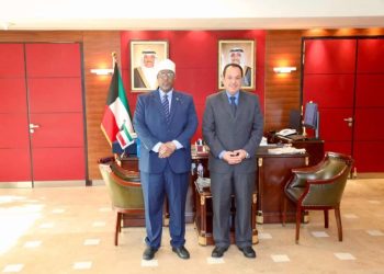 سفير الصومال لدى القاهرة يبحث مع نظيره الكويتي سبل تعزيز التعاون المشترك