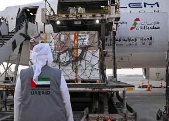 محملة بـ 40 طناً من المواد الطبية.. الإمارات تُرسل الطائرة الـ 18 من المساعدات الإغاثية دعماً للأشقاء اللبنانيين