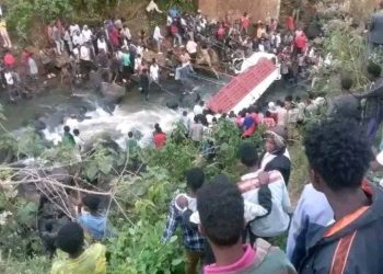 إثيوبيا: مصرع 71 شخصًا في حادث سقوط شاحنة تقل ضيوف زفاف في نهر