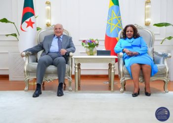 وزير الخارجية الجزائري يصل إلى أديس أبابا في زيارة رسمية