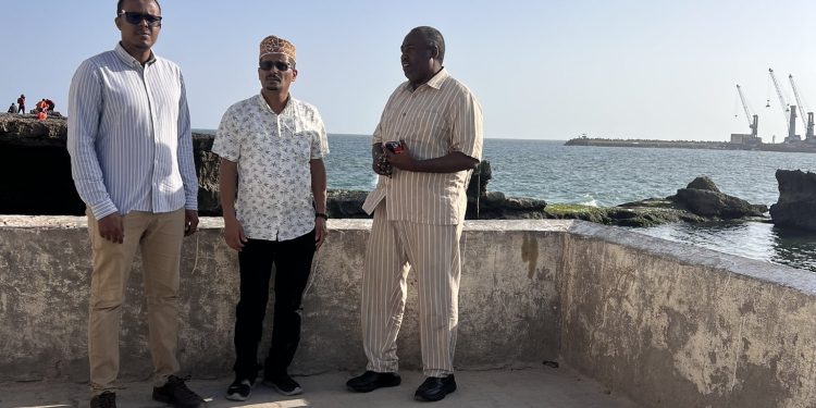 تجربة يمني في مقديشو: بين الكرم والأمل في مدينة لا تعرف اليأس