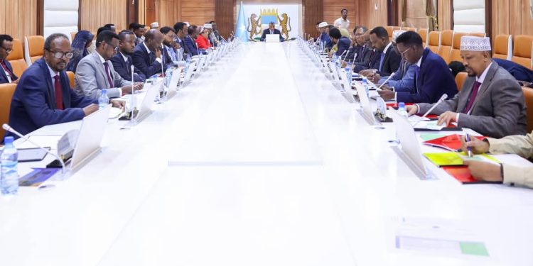 مجلس الوزراء الصومالي يوافق على تعيينات جديدة في هيئة اللاجئين والبنك المركزي