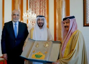 جلالة ملك البحرين المعظم يستقبل رئيس البرلمان العربي لتسلم  وسام القائد المقدم لجلالته