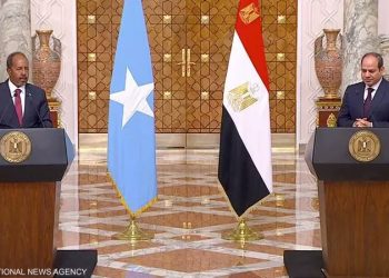 الرئيس الصومالي ونظيره المصري يوقعان الإعلان السياسي المشترك لترفيع العلاقات إلى الشراكة الاستراتيجية