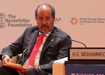 رئيس الصومال: نصف الشعب الصومالي محروم من الحصول على الكهرباء بشكل كافٍ