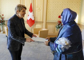 سفيرة الصومال لدى سويسرا تقدم أوراق اعتمادها لرئيسة الدولة كارين كيلر-سوتر