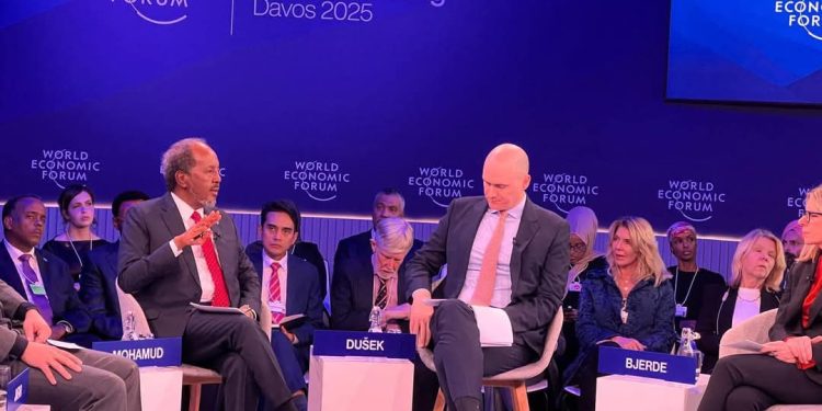 الرئيس الصومالي يشارك في المنتدى الاقتصادي العالمي بدافوس