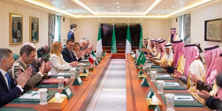 السعودية وإيطاليا توقعان اتفاقية “إنشاء مجلس الشراكة الاستراتيجية”