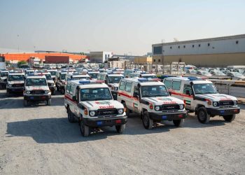 الإمارات ترسل 25 سيارة إسعاف ومساعدات طبية إلى أنغولا