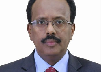 الرئيس الصومالي السابق يتهم الحكومة بإجراء انتخابات أحادية تفاقم الوضع ويحذر من التفكك