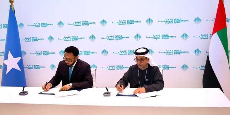 الصومال يعلن التوصل إلى اتفاق لتسوية ديون مع صندوق أبوظبي للتنمية