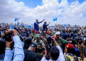 هل انتهى حلم الانفصال؟ زيارة حمزة عبدي إلى لاسعانود ترسم ملامح الصومال الموحد