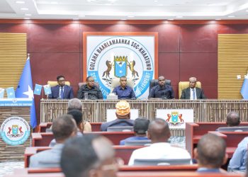 خاتمو ترسّخ موقعها ضمن الكيان الفيدرالي الصومالي في بيان ختامي مشترك مع الحكومة