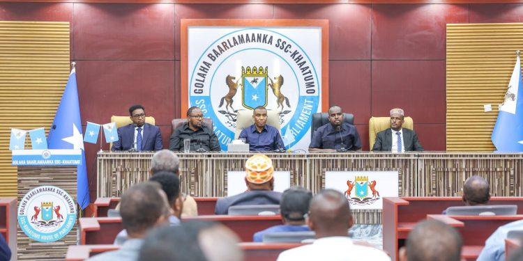 خاتمو ترسّخ موقعها ضمن الكيان الفيدرالي الصومالي في بيان ختامي مشترك مع الحكومة