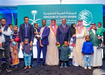 الصومال يشكر السعودية على مبادرة إنسانية منحت الأمل لعدد من الأطفال فاقدي السمع