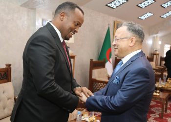 الصومال والجزائر تبحثان تعزيز التعاون في التعليم العالي