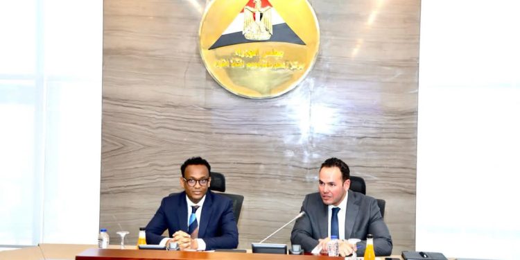 الصومال ومصر تبحثان في القاهرة تعزيز التعاون المؤسسي وتطوير الكوادر