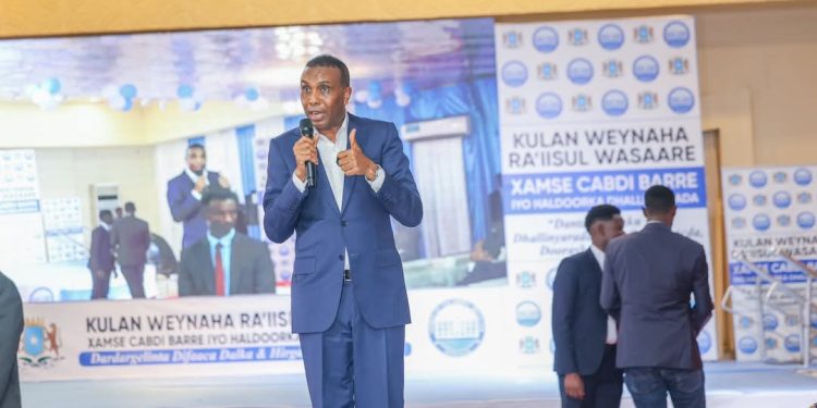 رئيس الوزراء حمزة عبدي بري: الدفاع عن الوطن واجب ديني