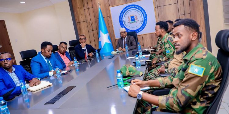 الصومال: تنسيق أمني وإنساني بين وزارة الدفاع وSODMA استعداداً لتحرير المناطق من الشباب