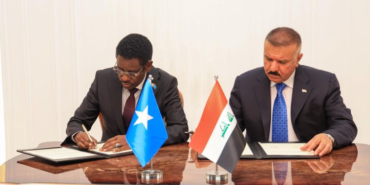 الصومال والعراق يوقعان اتفاقًا أمنيًا لمكافحة الجريمة العابرة للحدود