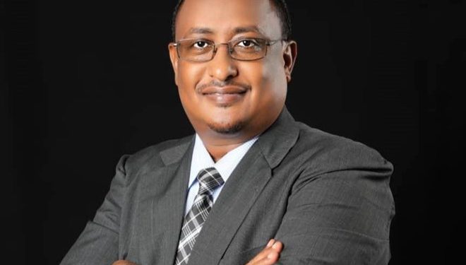 العميد الدكتور حسن محمد حسين مونغاب، محافظًا جديدًا لإقليم بنادر.. سيرة حافلة بالقانون والإدارة