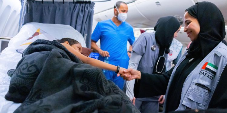 الإمارات تنفذ إخلاء طبيا عاجلا لــ 188 من المرضى ومرافقيهم من غزة