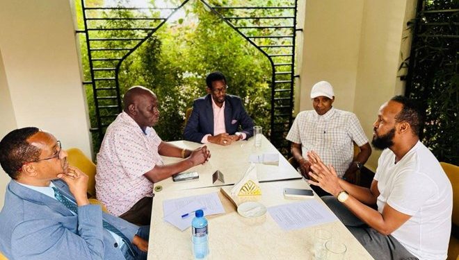 جوبالاند ومنديرا تبحثان تعزيز أمن الحدود المشتركة في مواجهة “الشباب”