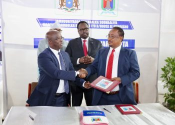 خطة طموحة لمئة يوم.. محافظ بنادر الجديد مونغاب يعلن أولويات عمله في مقديشو