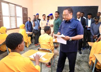 رقم قياسي جديد في مقديشو…  أكثر من 41 ألف طالب يؤدون امتحان الشهادة الإعدادية