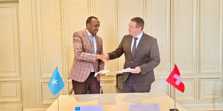 الصومال وسويسرا توقّعان اتفاقية لتعزيز التعاون في مجالات الهجرة والجنسية