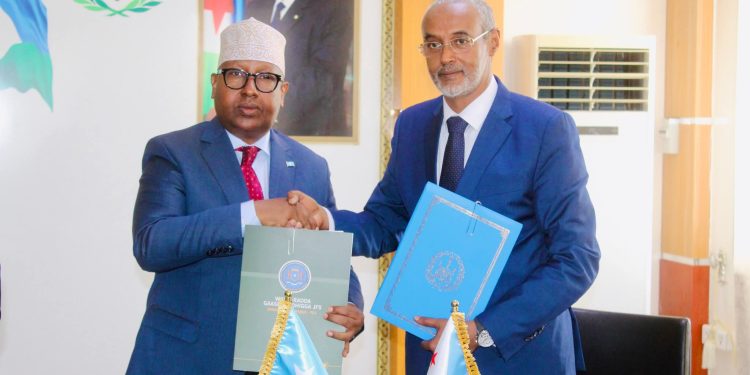 جيبوتي والصومال توقّعان اتفاقًا ينظّم مشاركة القوات الجيبوتية في مهام حفظ السلام