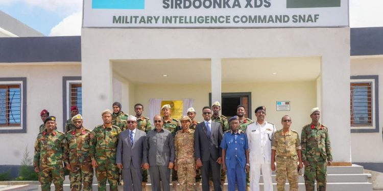 تعزيز قدرات الجيش الصومالي: افتتاح قيادة الاستطلاع والاستخبارات العسكرية رسميًا