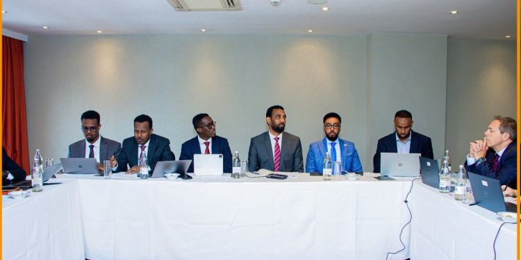 اختتام محادثات موسعة بين الصومال والبنك الدولي لتطوير المطارات والبنية التحتية للطيران