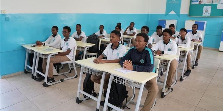 مدارس “المعارف” التركية.. بانية الكفاءات في الصومال