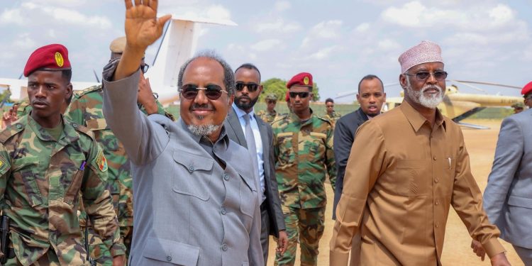 ما هي دلالات زيارة الرئيس الصومالي إلى مدينة كسمايو؟!