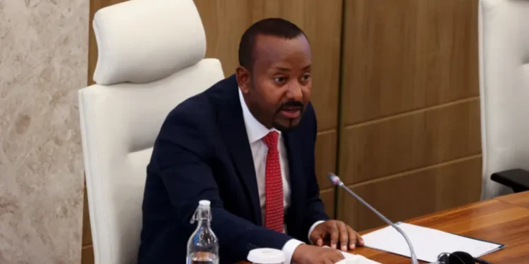إثيوبيا تطلب وساطة لإيجاد “حل سلمي” مع إريتريا يمنحها منفذا بحريا