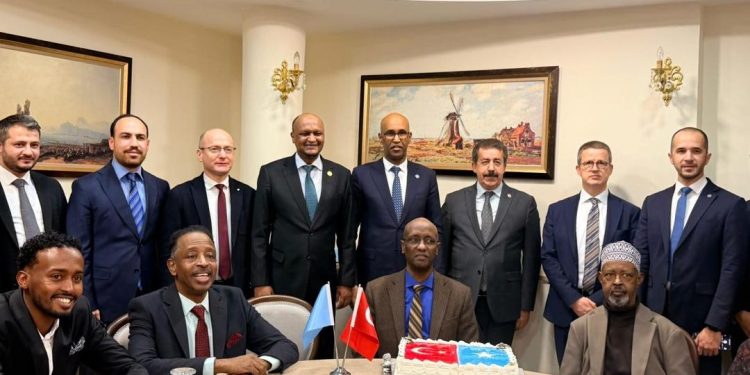 ستة عقود من الشراكة: الصومال وتركيا تعززان علاقاتهما التاريخية