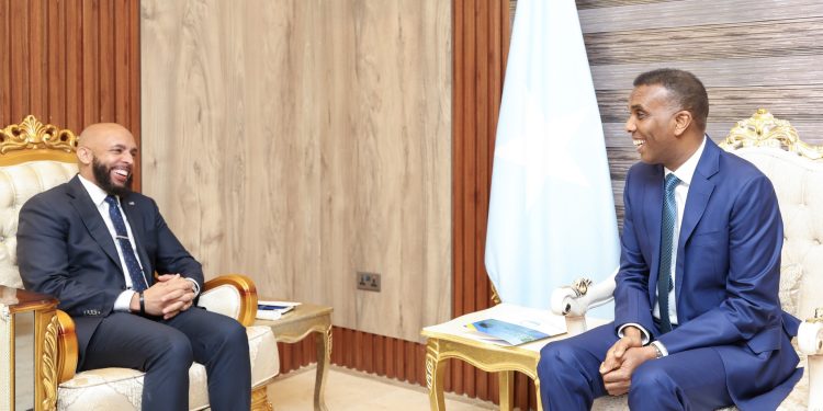 الصومال والولايات المتحدة يؤكدان متانة الشراكة في مواجهة الإرهاب ودعم الاستقرار