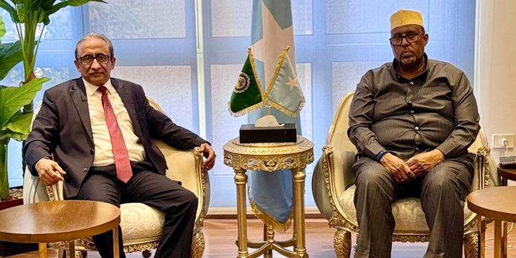 سفير الصومال لدى مصر يشيد بالدور الذي يضطلع به مجلس الوحدة الاقتصادية العربية في دعم مسيرة التكامل الاقتصادي العربي