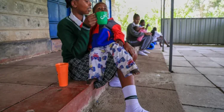 تجربة تعليمية فريدة.. كيف يعيد نموذج كيني الأمهات المراهقات إلى الدراسة؟