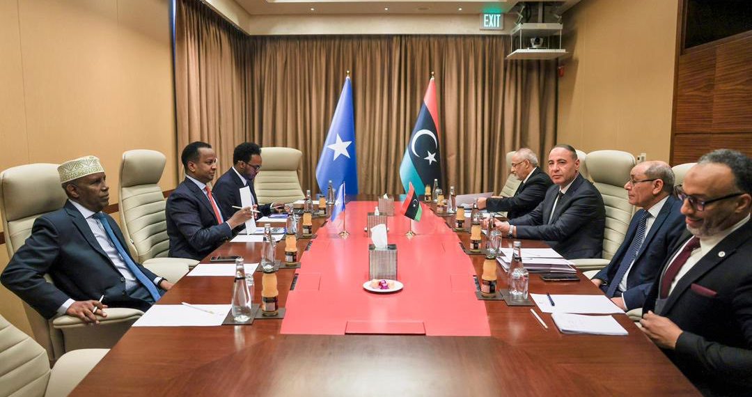 الصومال وليبيا تعززان الانخراط الدبلوماسي من خلال مشاورات رفيعة المستوى