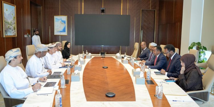 الصومال وعُمان تعززان التعاون الاستثماري الاستراتيجي في القطاعات ذات الأولوية