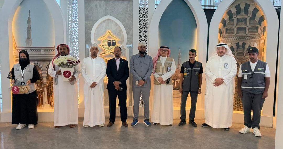 أول أفواج الحجاج الصوماليين يصلون المدينة المنورة استعدادًا لموسم الحج 2026