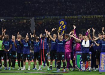  إنتر ميلان يتوج بلقب الدوري الإيطالي للمرة 21 بعد فوزه على بارما