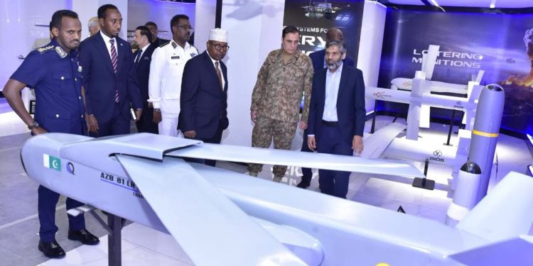 بعد توقيع مذكرة التفاهم الدفاعية.. ماذا تعكس زيارة وزير الدفاع الصومالي للمؤسسات العسكرية الباكستانية؟